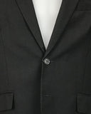 Met rood knoopsgat op mouwen en broek